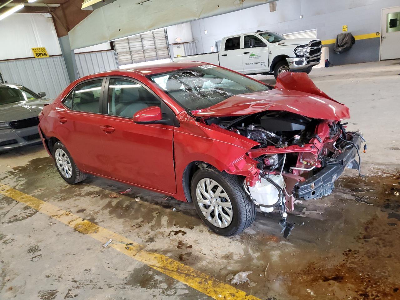 2018 TOYOTA COROLLA L - Image 4