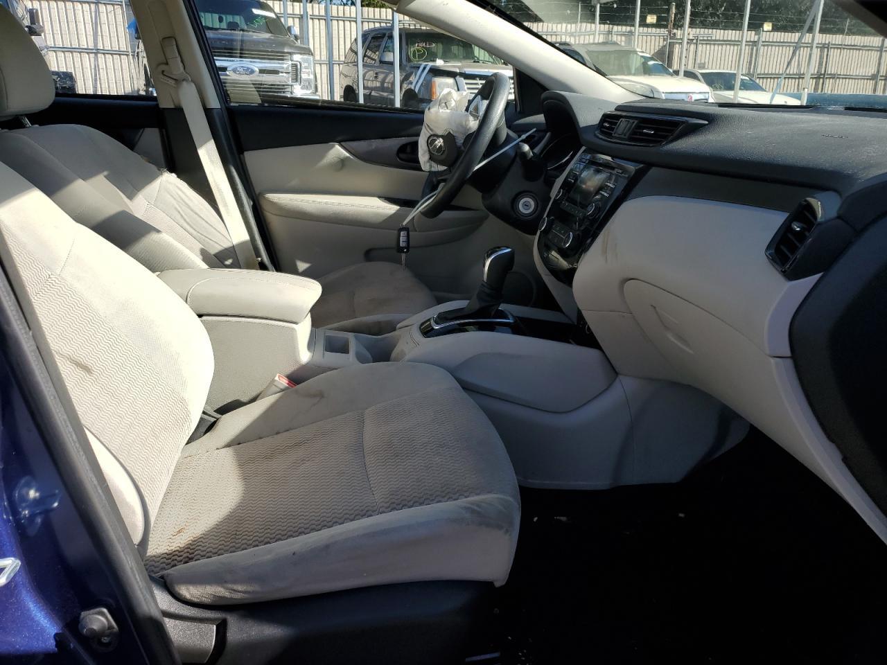 2017 NISSAN ROGUE SPOR - Image 7