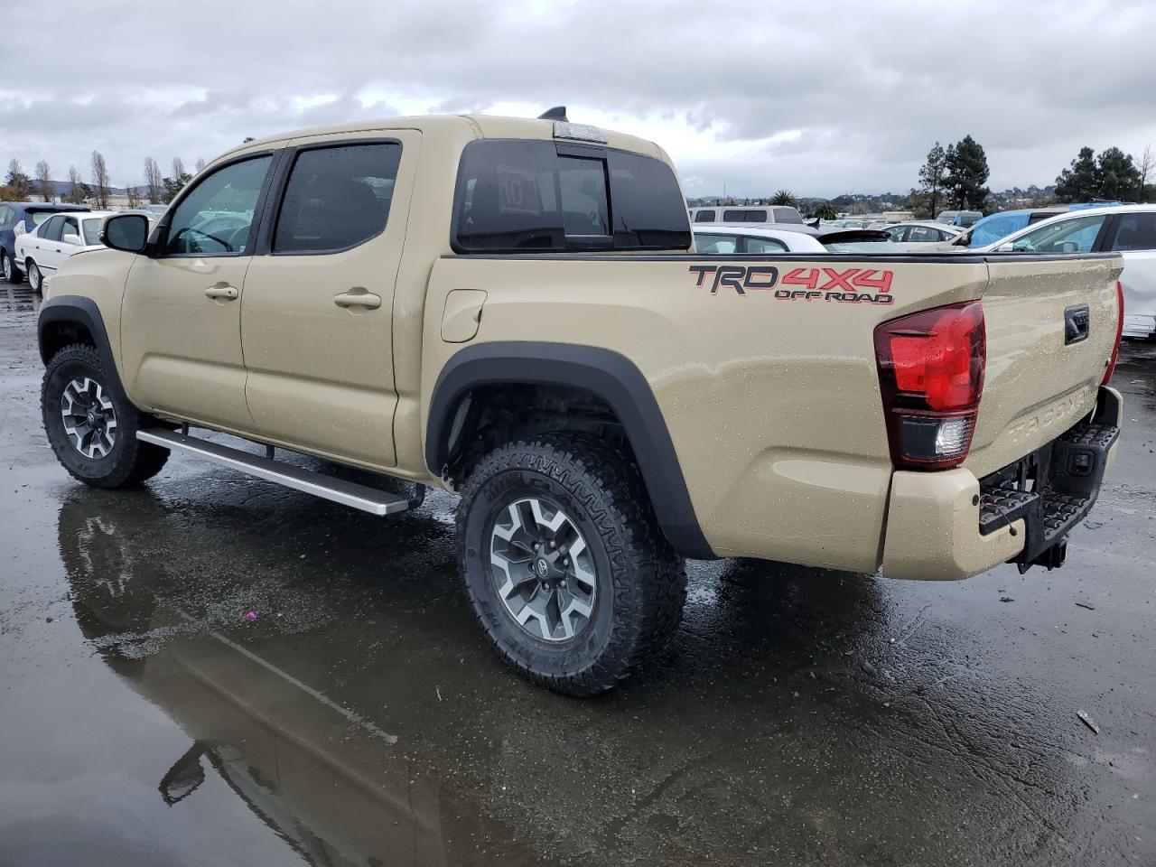 2019 TOYOTA TACOMA DOU - Фото 2