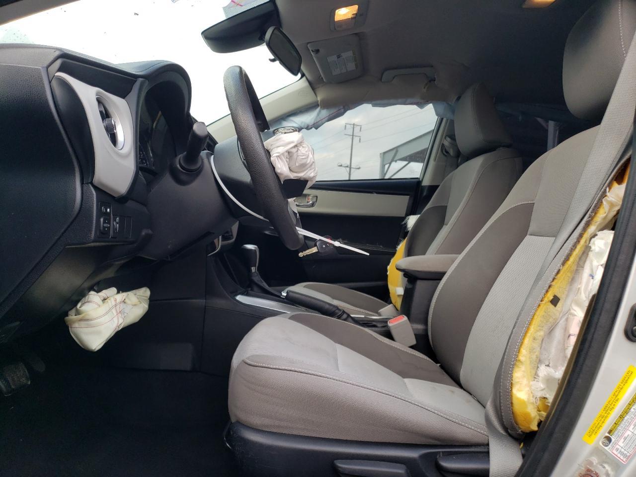 2019 TOYOTA COROLLA L - Фото 7
