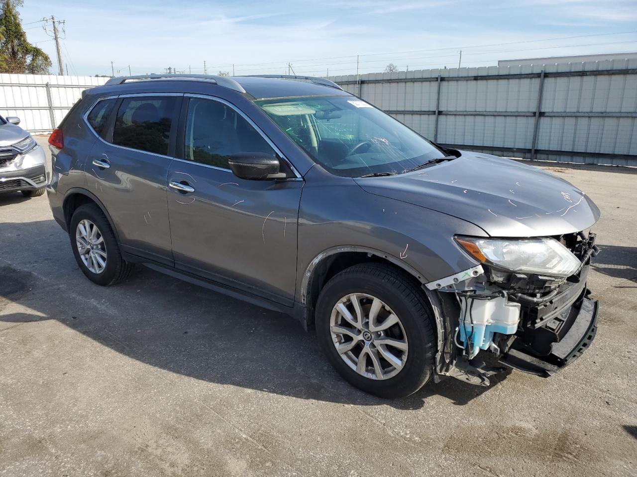 2017 NISSAN ROGUE SV - Фото 4
