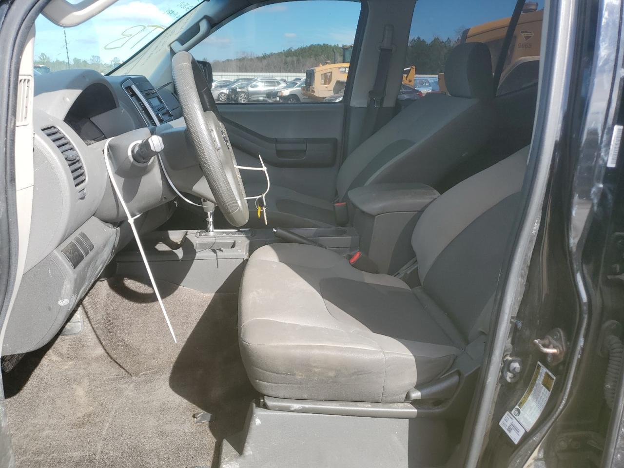 2014 NISSAN XTERRA X - Image 7
