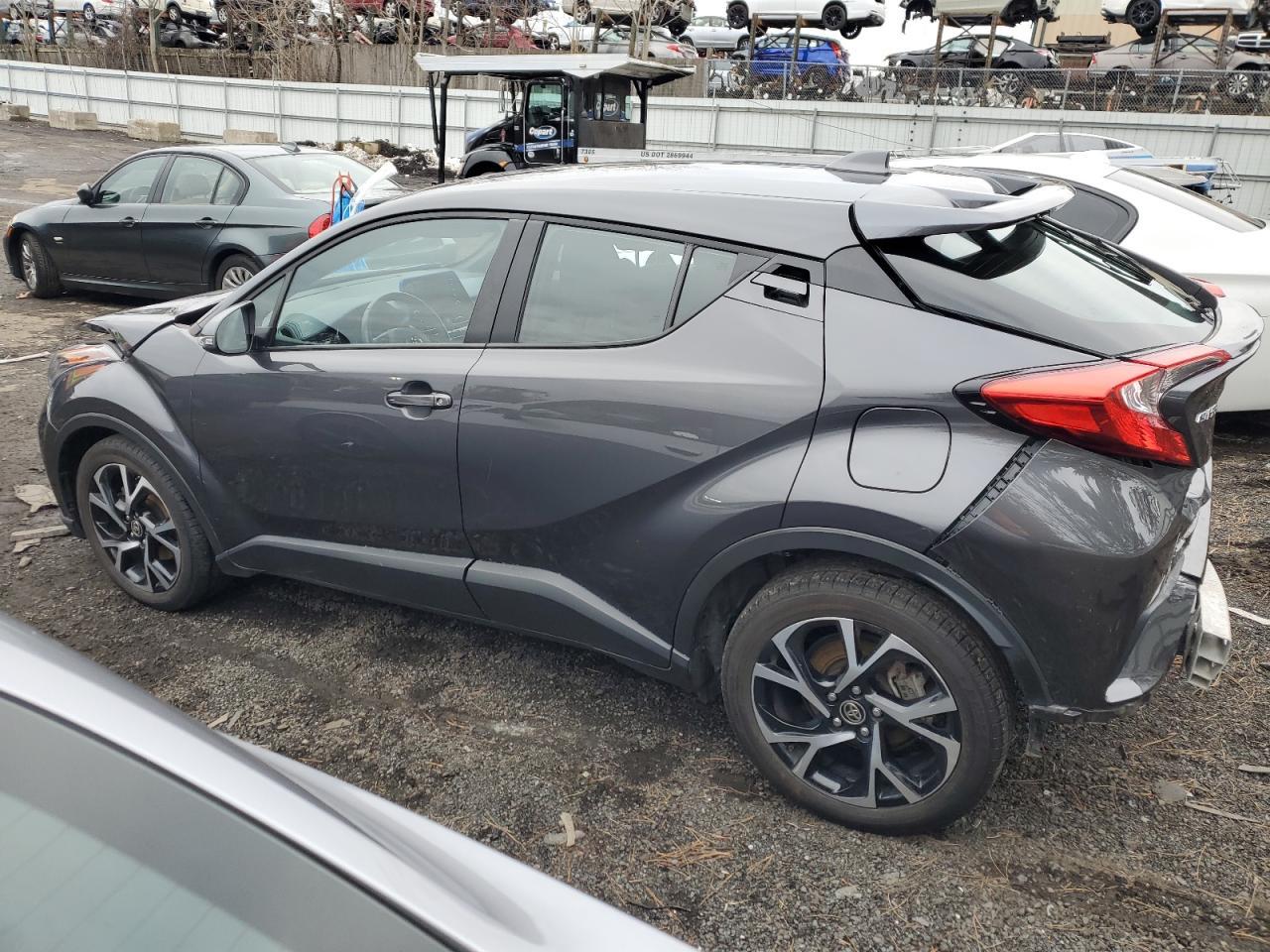 2021 TOYOTA C-HR XLE - Image 2