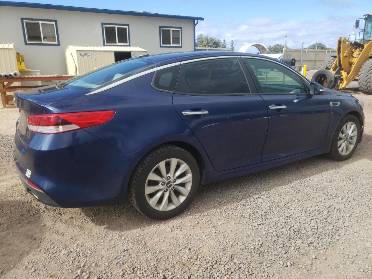 2016 KIA OPTIMA LX - Фото 3