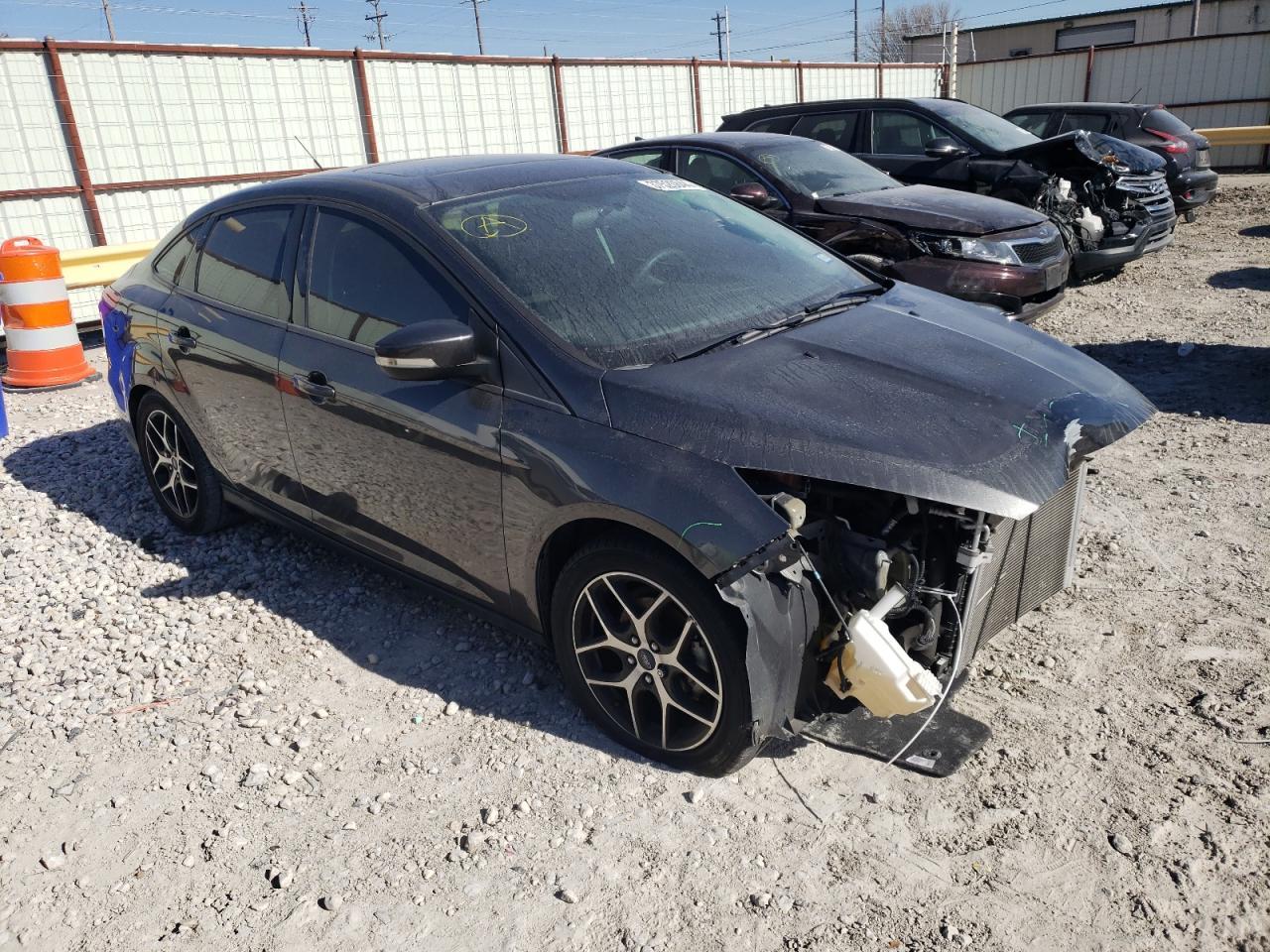 2017 FORD FOCUS SEL - Фото 4