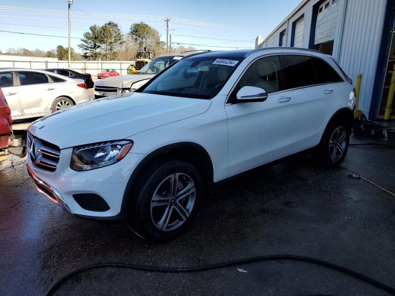 2018 MERCEDES-BENZ GLC 300 car image