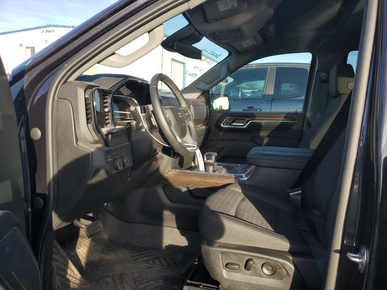 2023 CHEVROLET SILVERADO - Фото 7