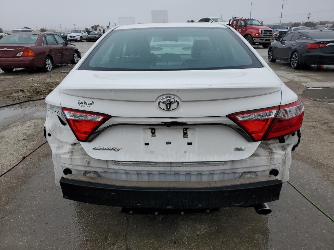 2016 TOYOTA CAMRY LE - Фото 6