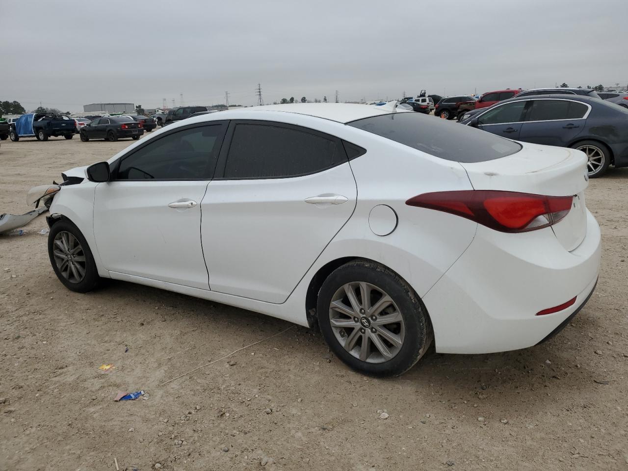 2015 HYUNDAI ELANTRA SE - Фото 2