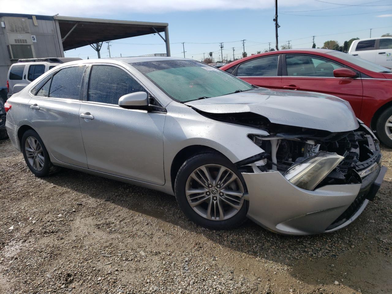 2015 TOYOTA CAMRY LE - Фото 4