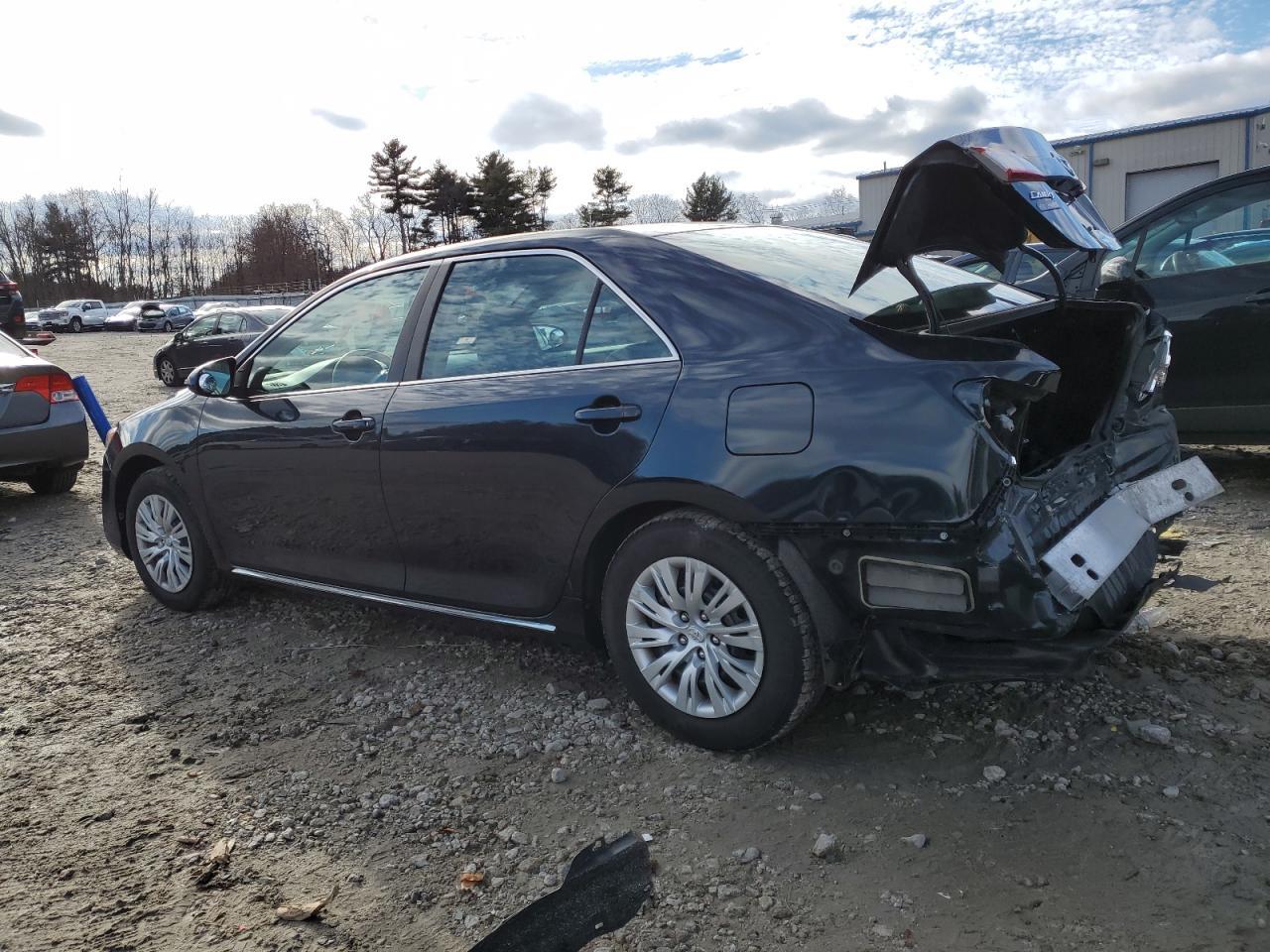 2014 TOYOTA CAMRY L - Image 2