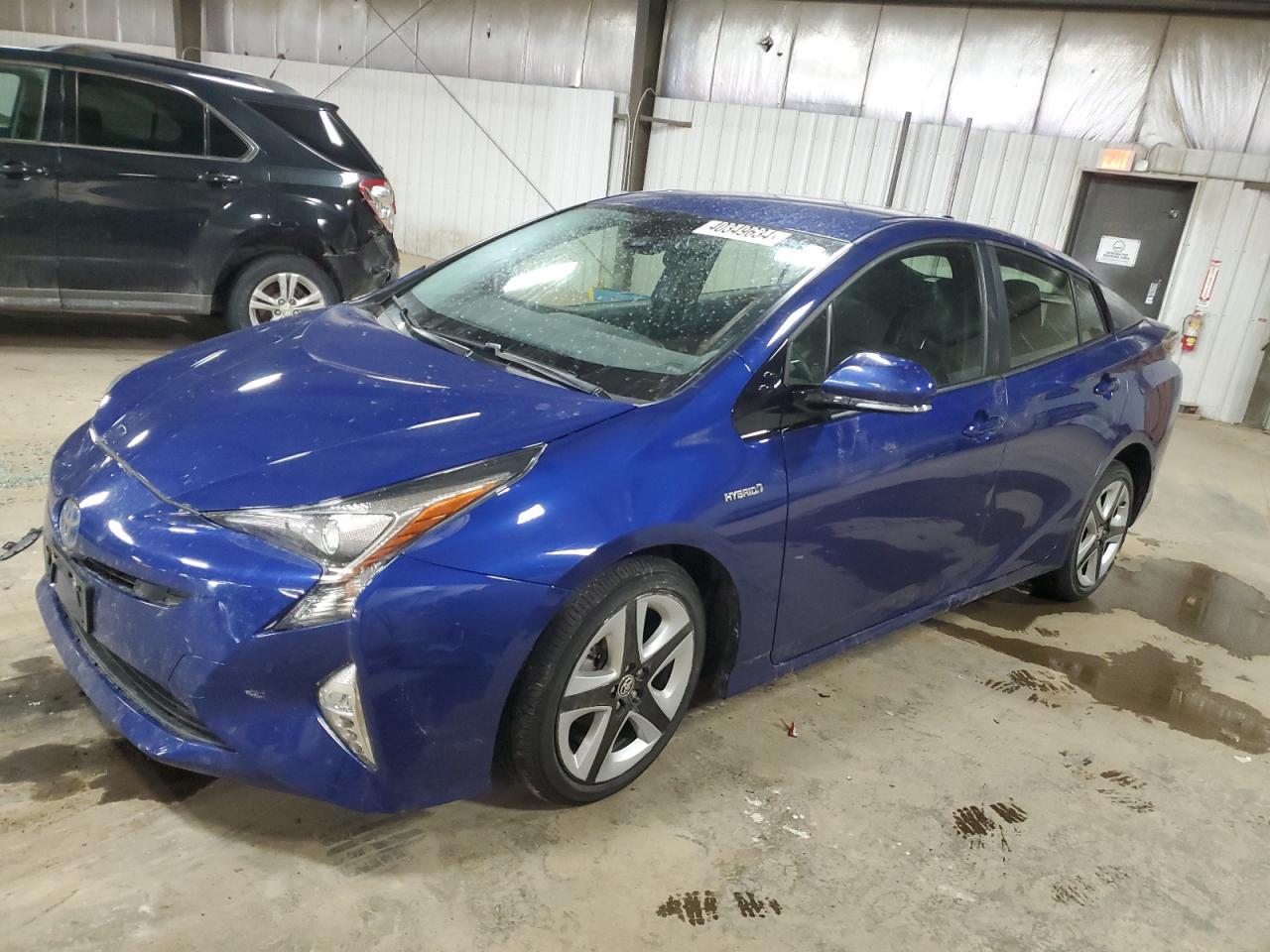 2017 TOYOTA PRIUS car image