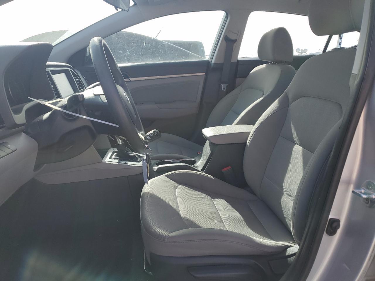2018 HYUNDAI ELANTRA SE - Фото 7