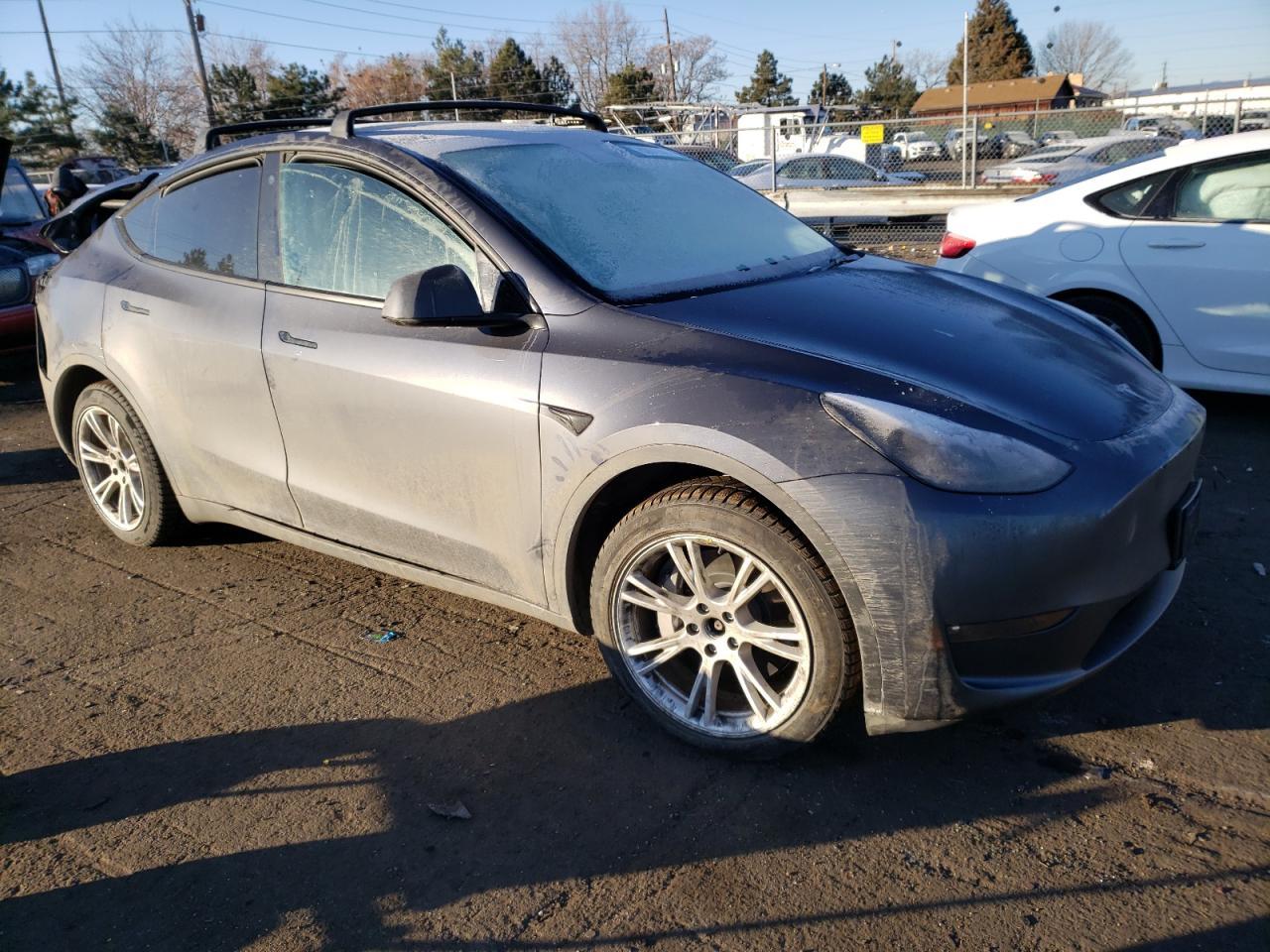 2023 TESLA MODEL Y - Фото 4