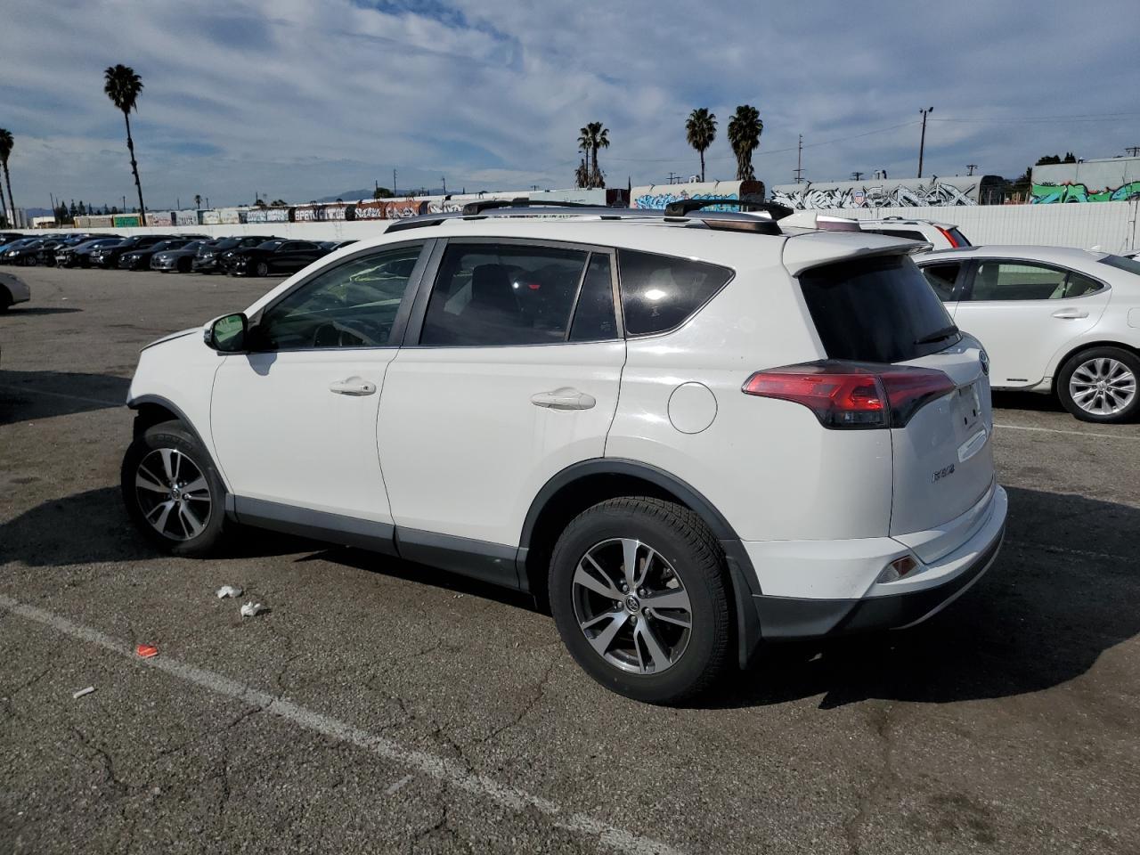 2018 TOYOTA RAV4 ADVEN - Фото 2
