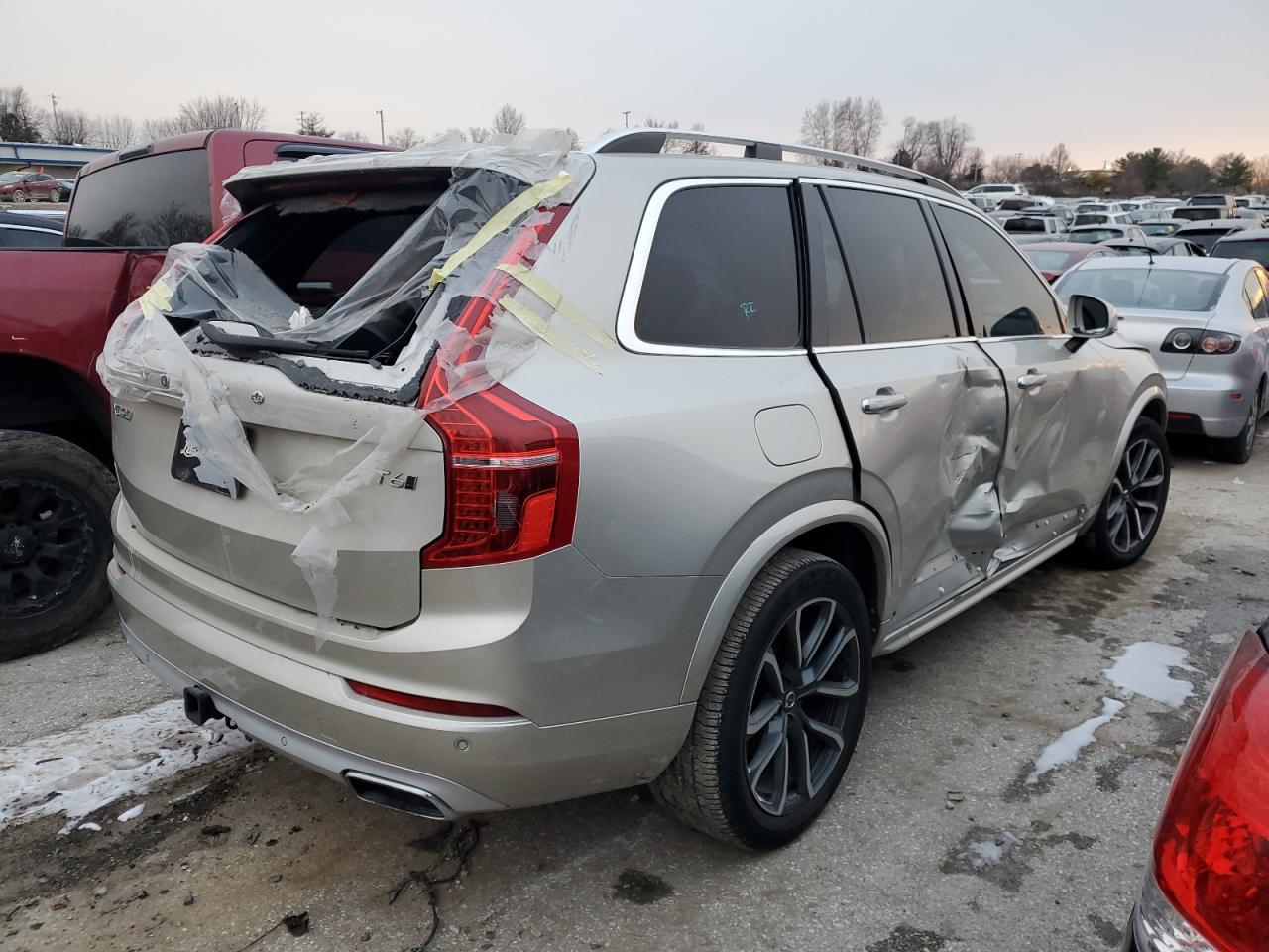 2016 VOLVO XC90 T6 - Image 3