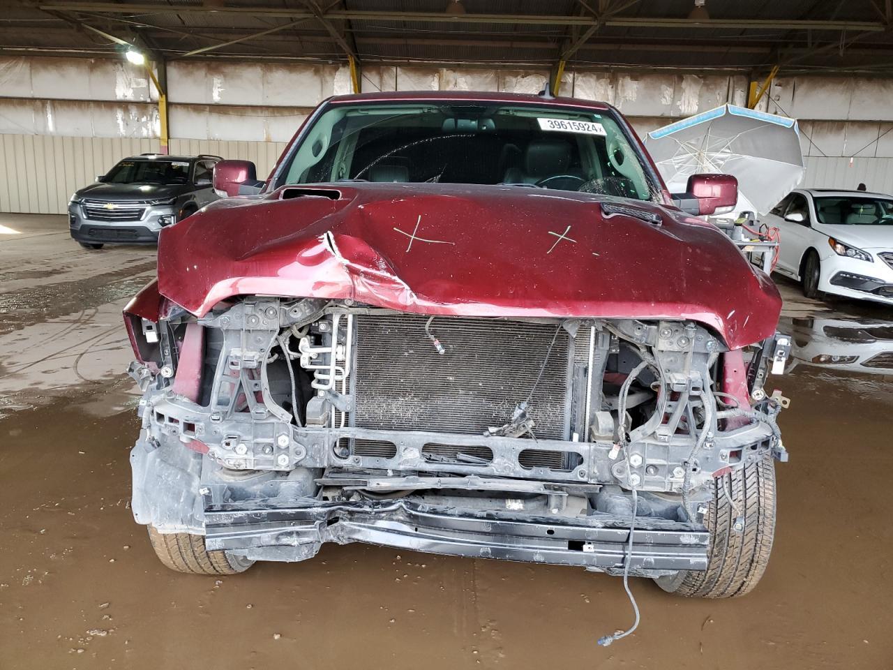 2017 RAM 1500 SPORT - Фото 5