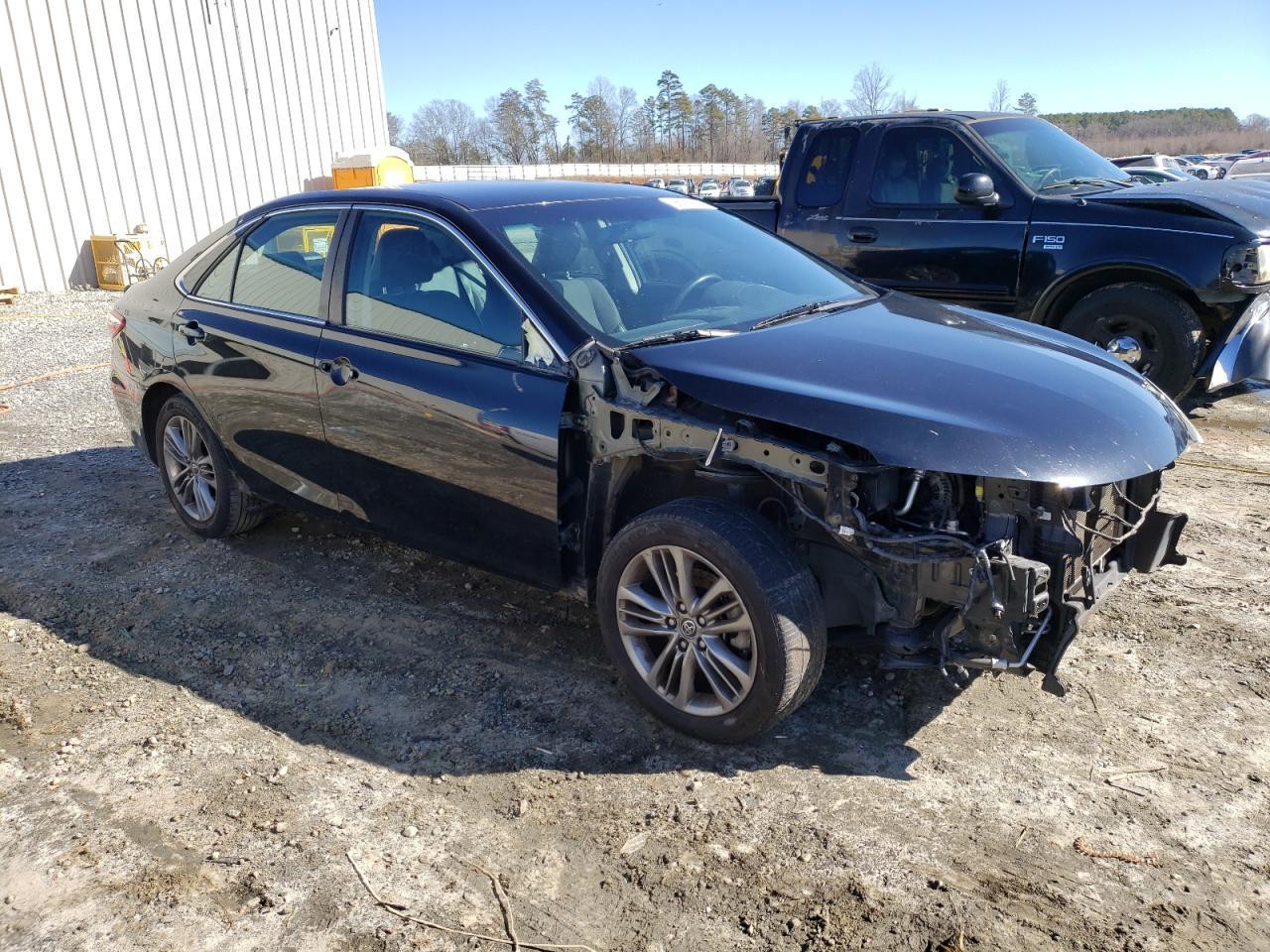 2016 TOYOTA CAMRY LE - Фото 4