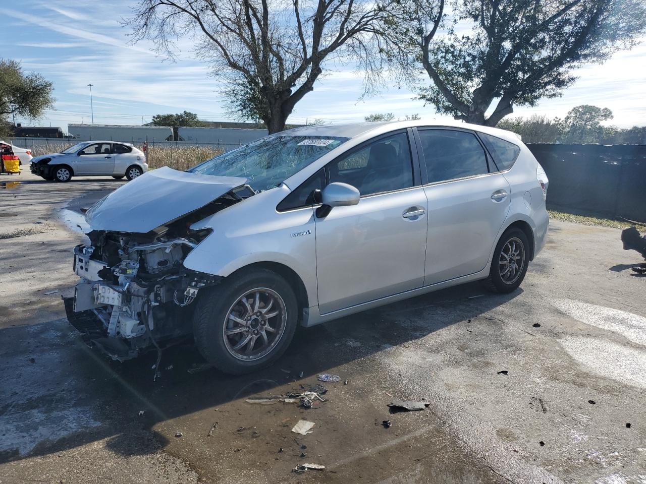 2012 TOYOTA PRIUS V car image