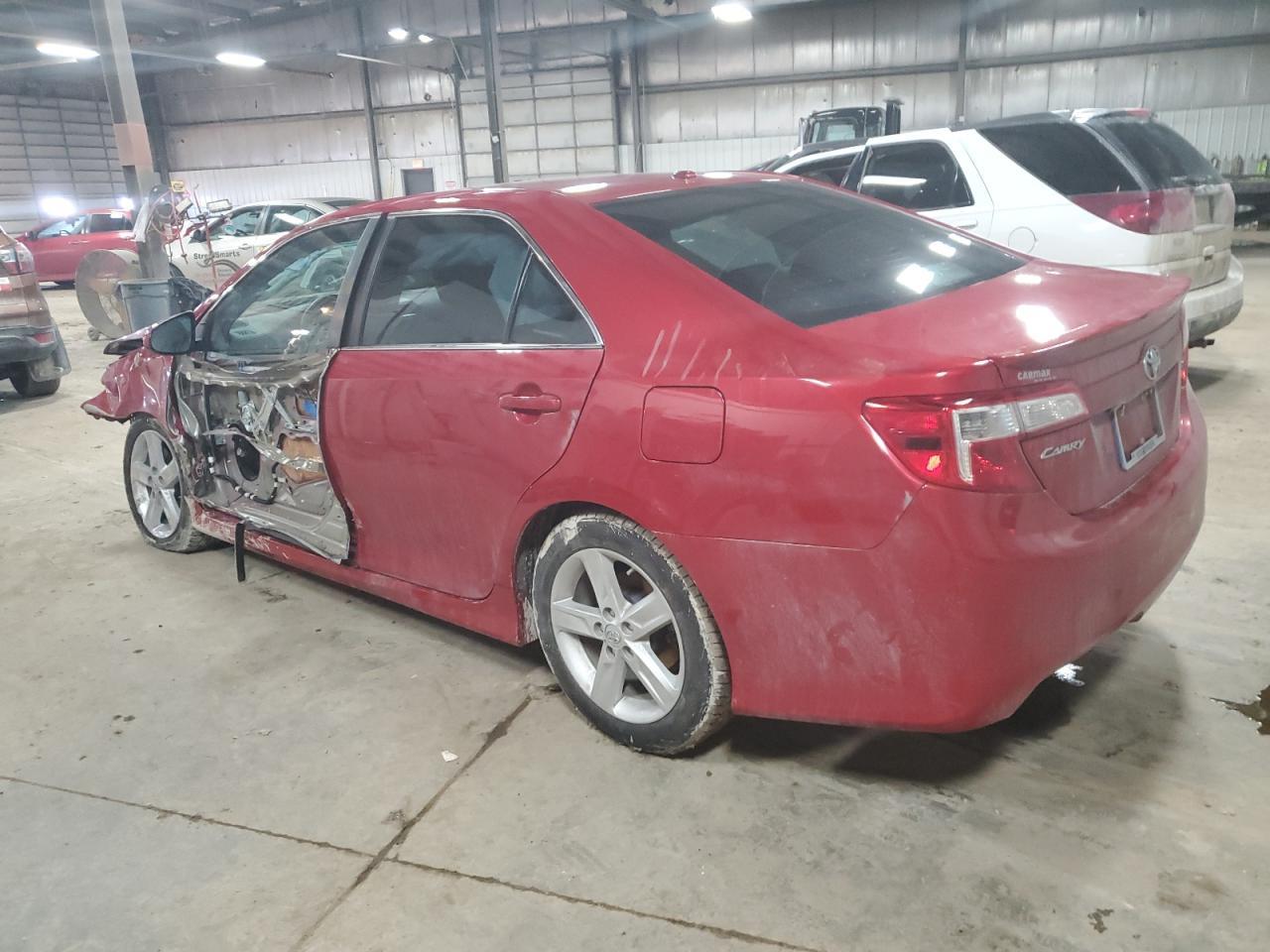 2013 TOYOTA CAMRY L - Image 2