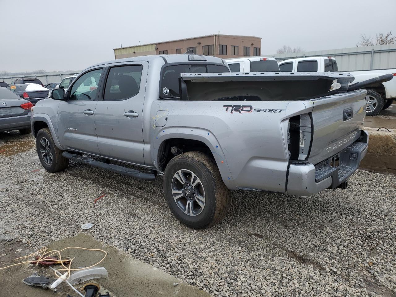 2016 TOYOTA TACOMA DOU - Image 2
