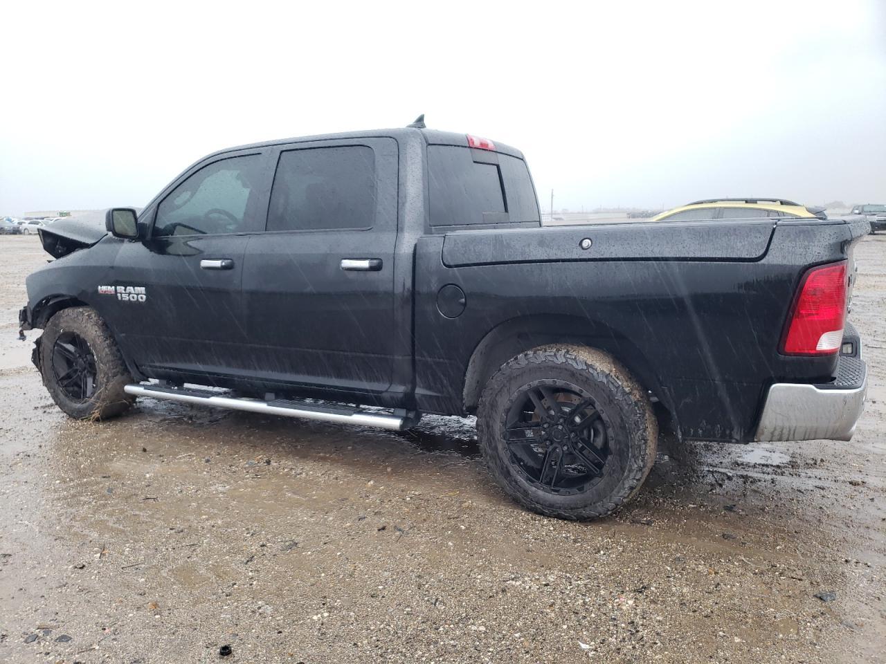 2017 RAM 1500 SLT - Фото 2