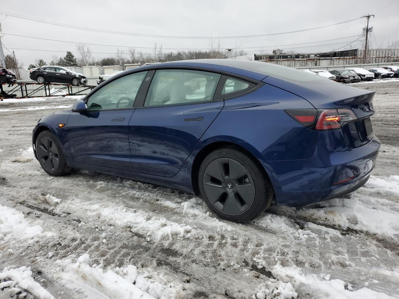 2022 TESLA MODEL 3 - Image 2