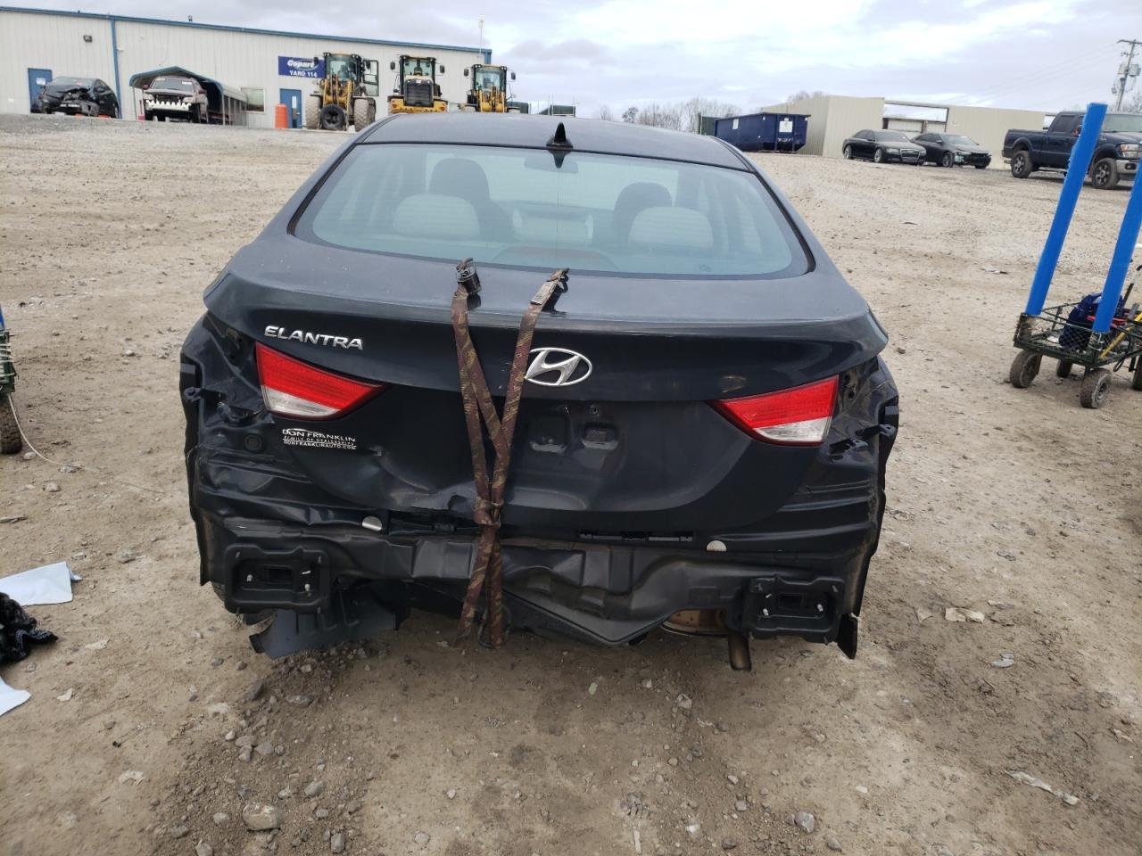 2013 HYUNDAI ELANTRA GL - Image 6