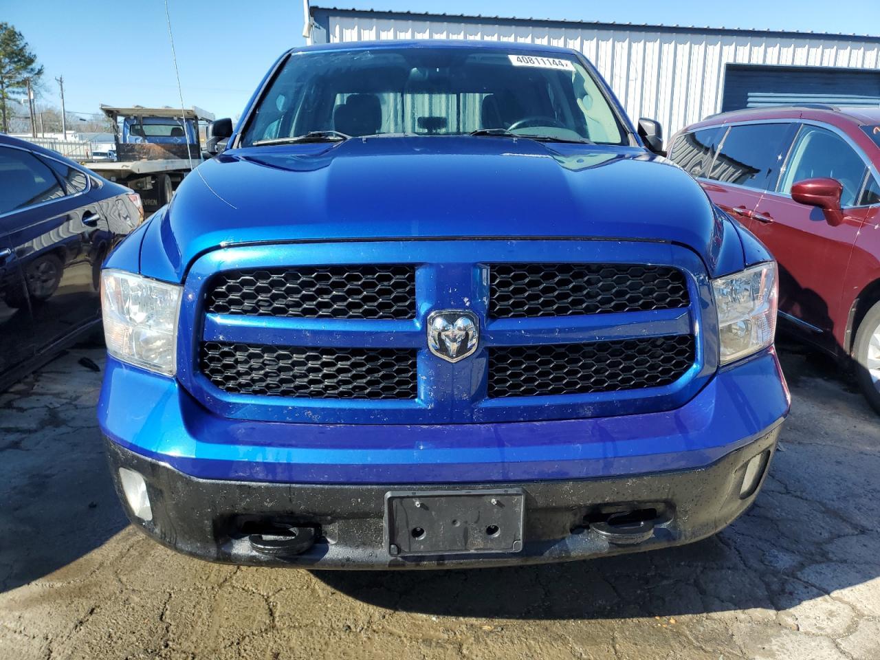 2017 RAM 1500 SLT - Image 5