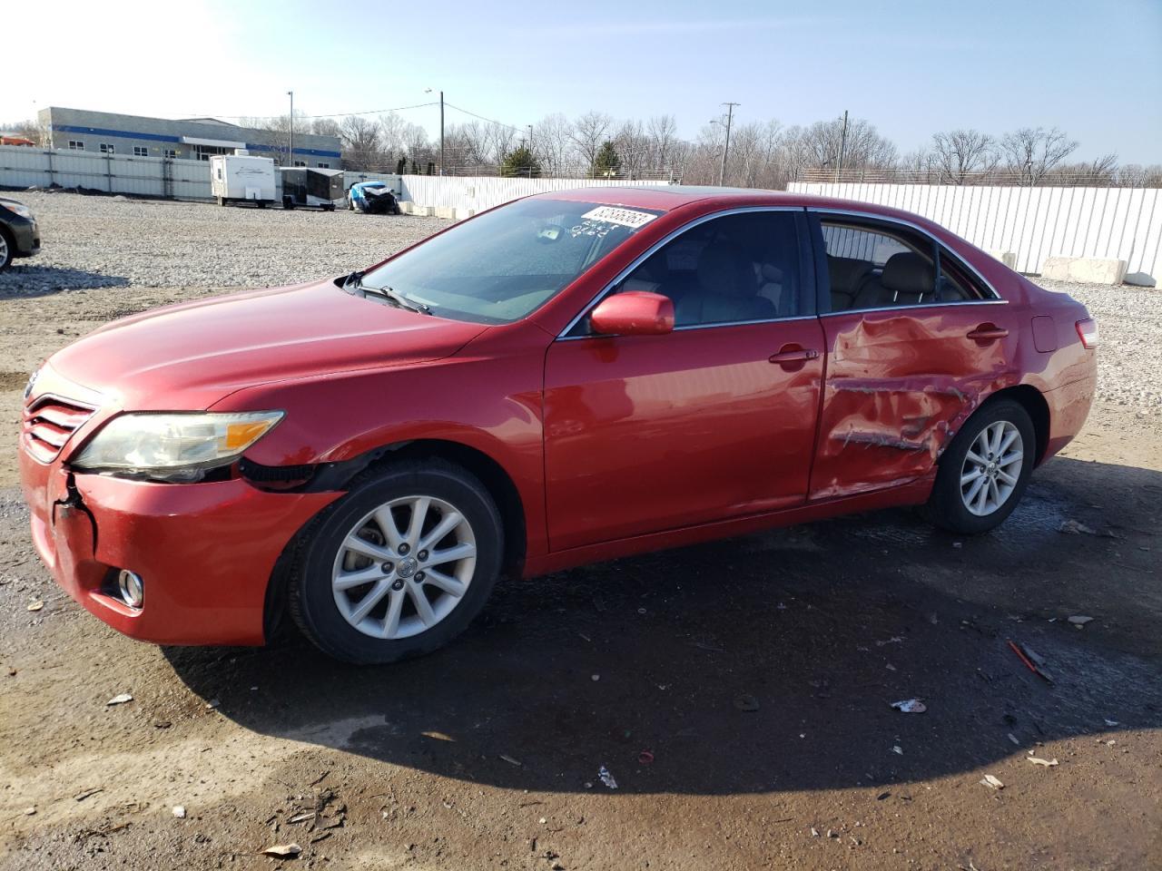 2010 TOYOTA CAMRY SE car image