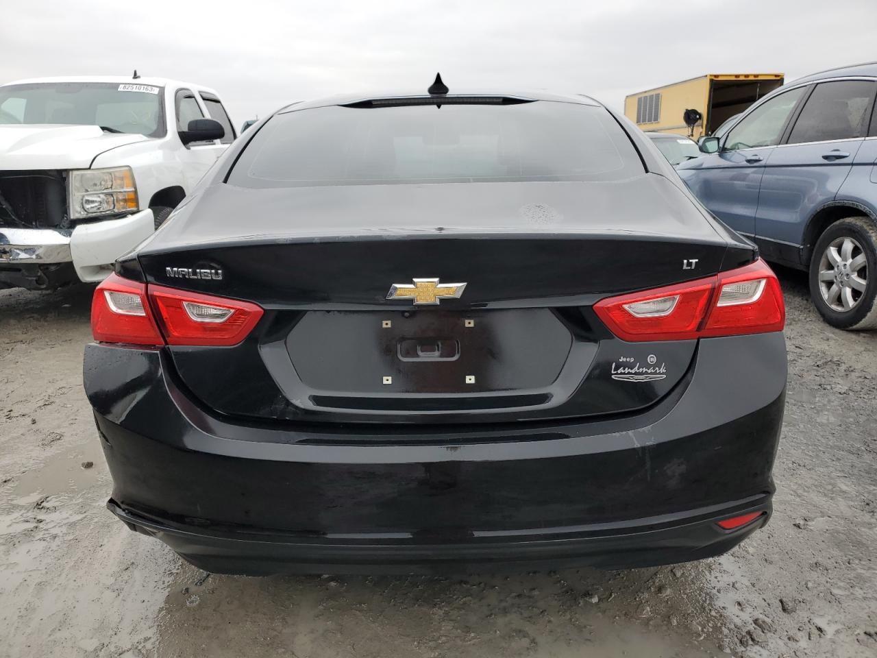 2017 CHEVROLET MALIBU LT - Image 6