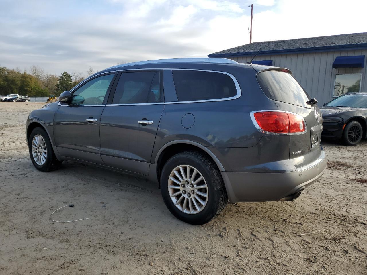 2011 BUICK ENCLAVE CX - Image 2