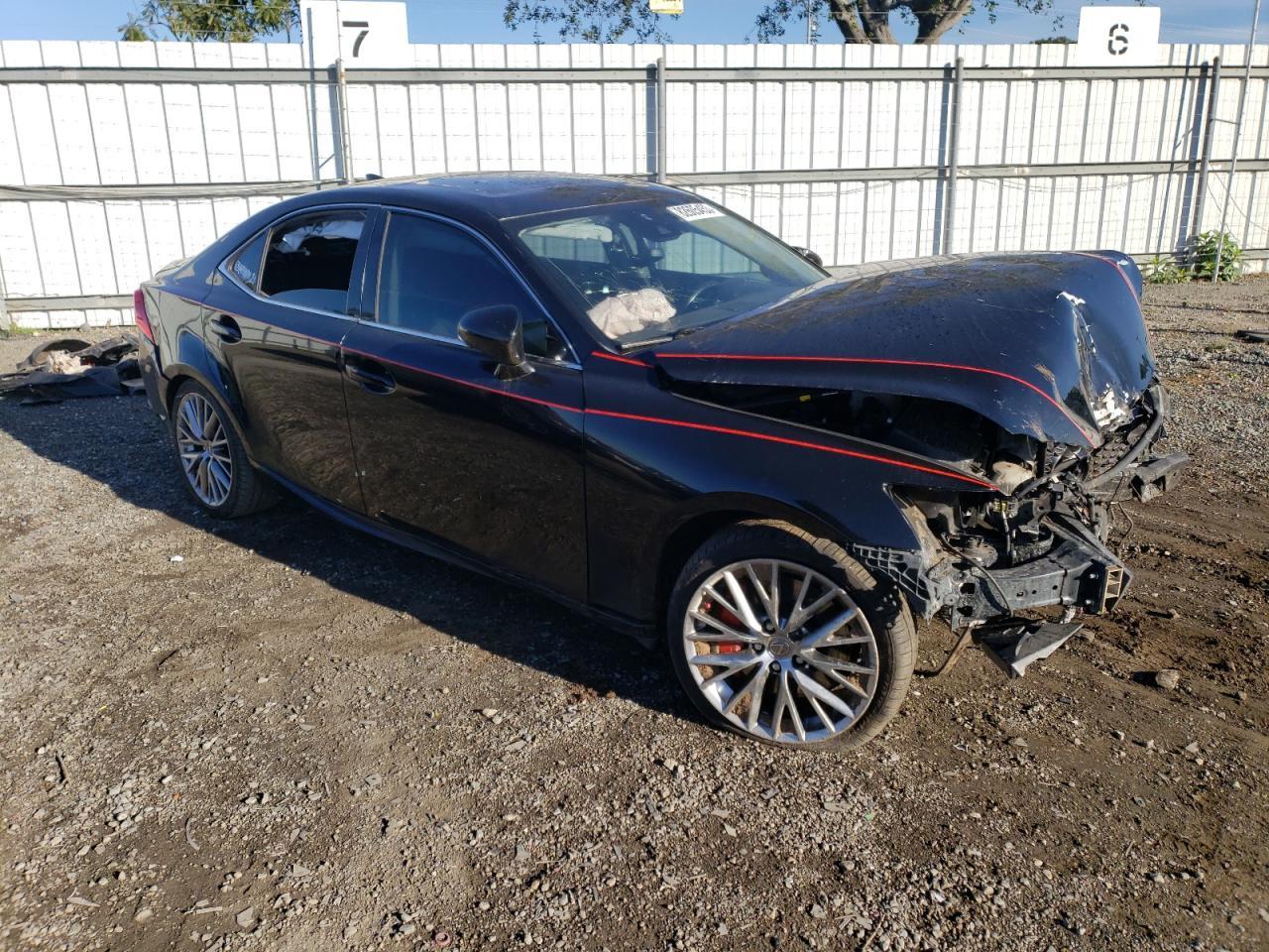 2017 LEXUS IS 200T - Фото 4