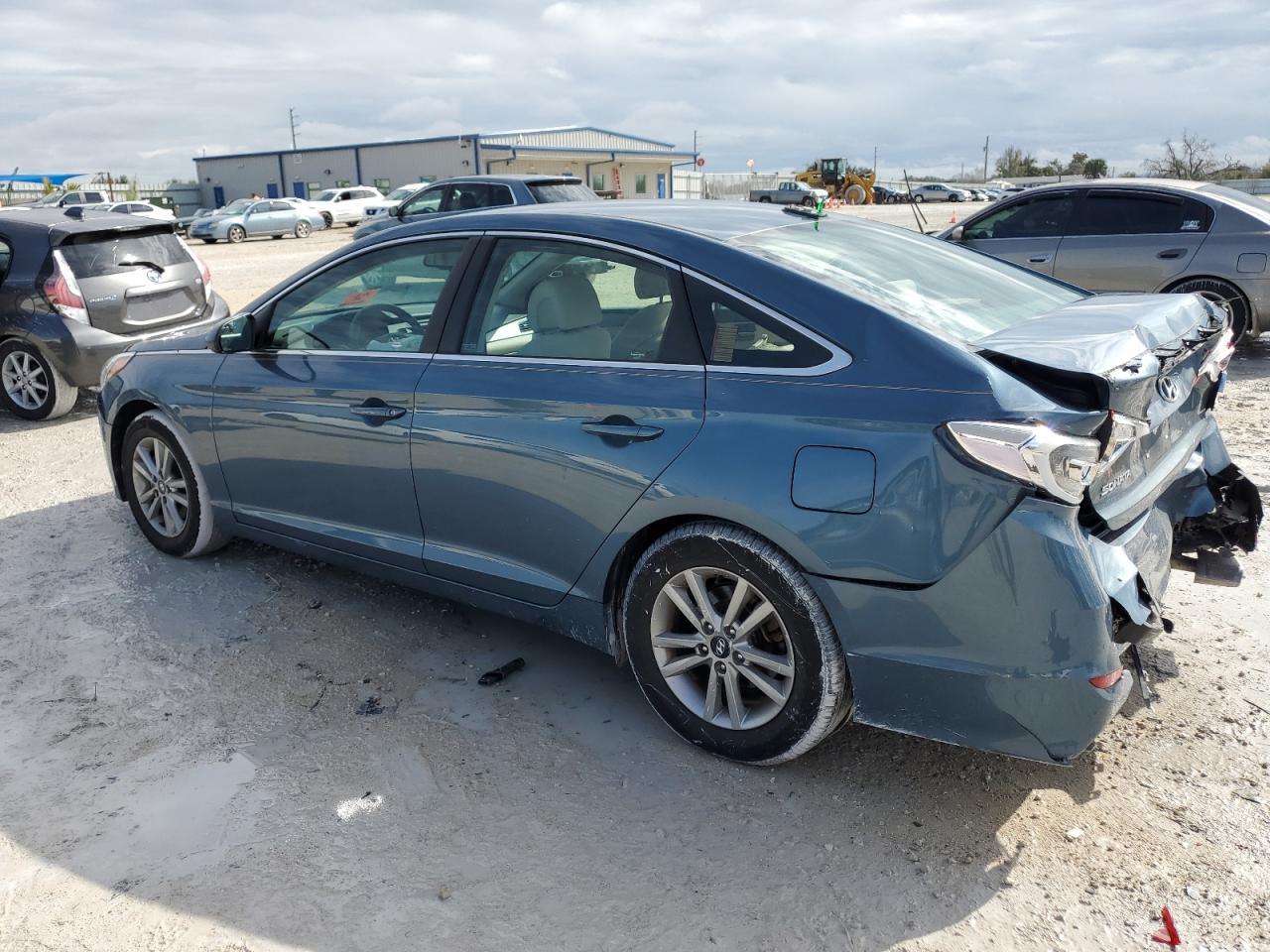 2017 HYUNDAI SONATA SE - Фото 2