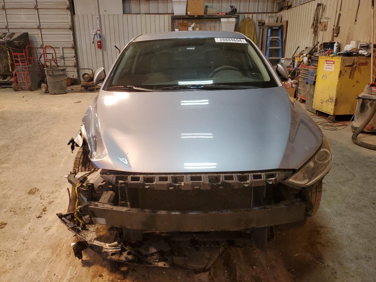 2017 HYUNDAI ELANTRA SE - Фото 5