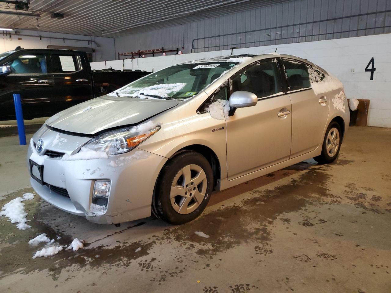 2011 TOYOTA PRIUS car image