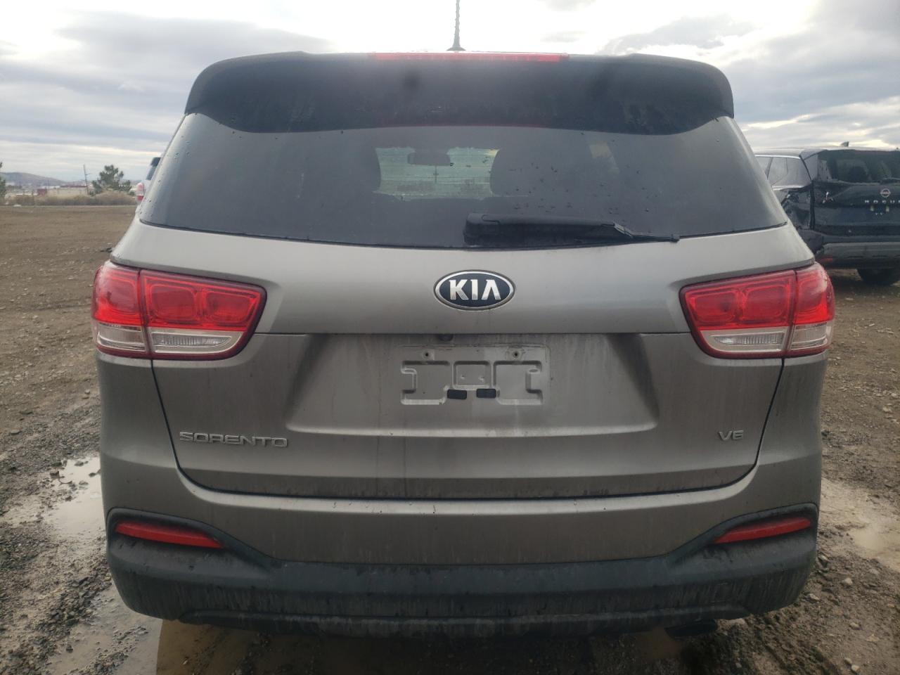 2016 KIA SORENTO LX - Image 6