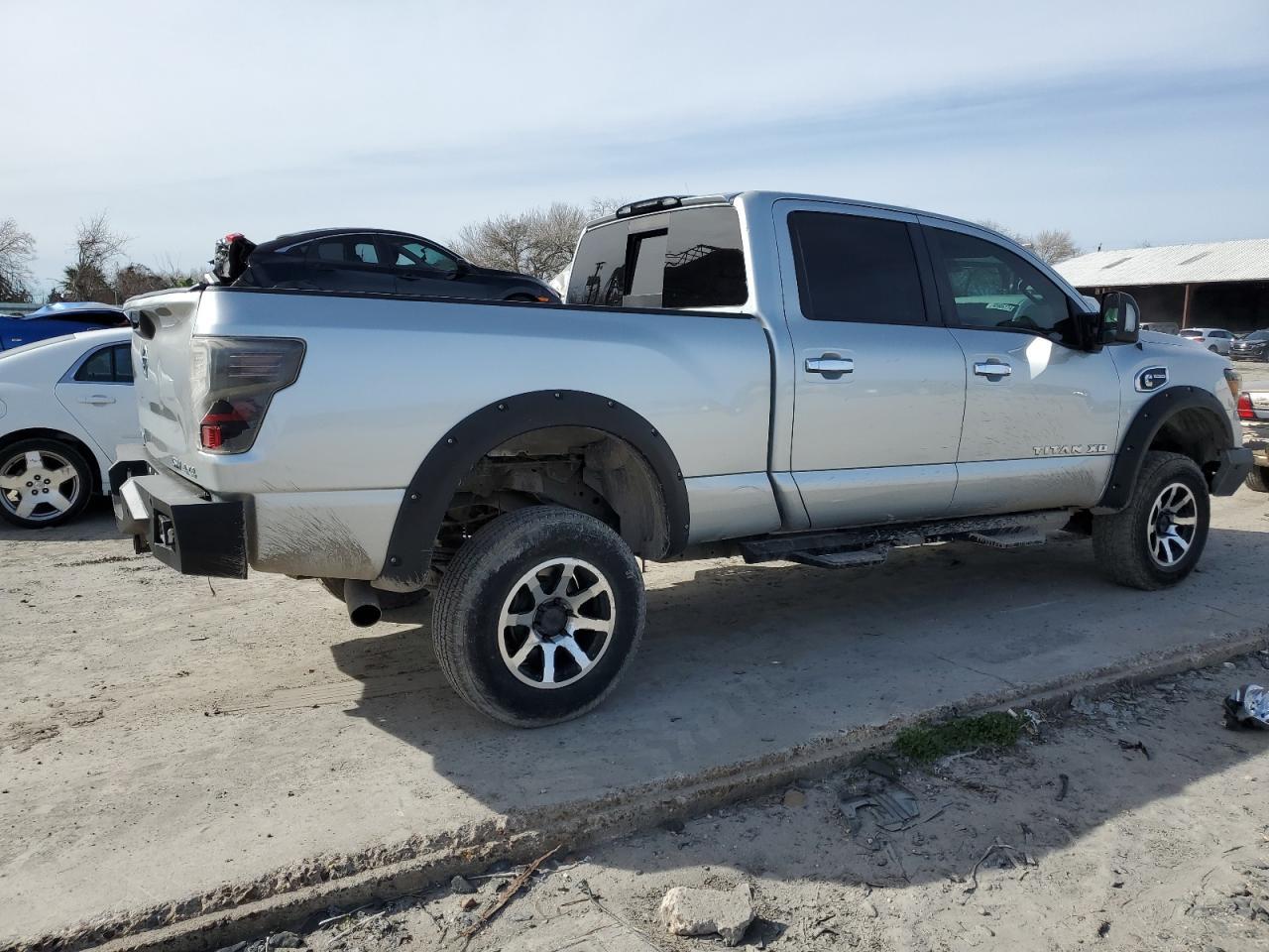 2017 NISSAN TITAN XD S - Image 3