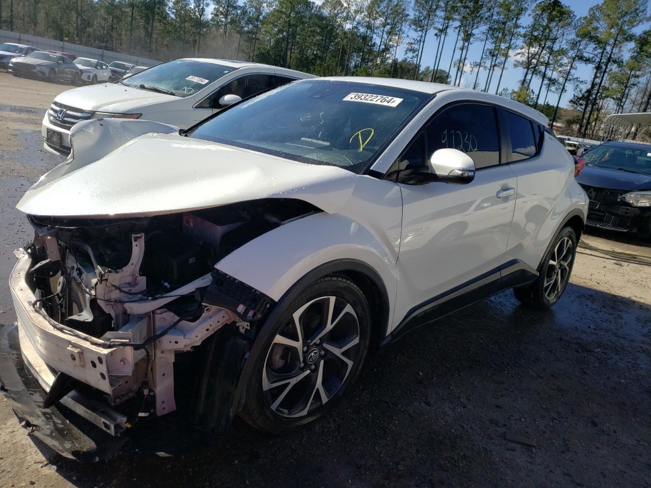 2018 TOYOTA C-HR XLE