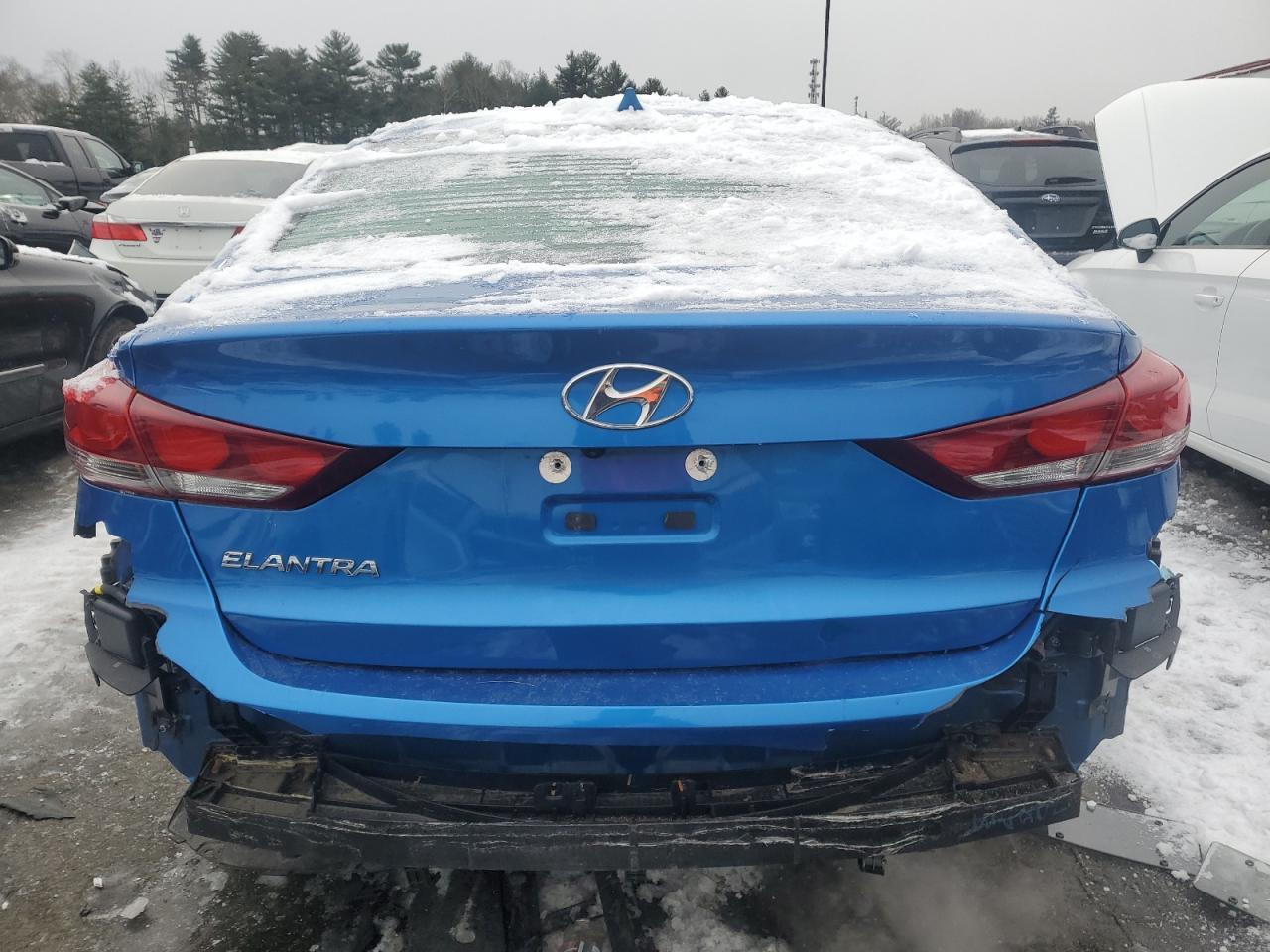2018 HYUNDAI ELANTRA SE - Фото 6