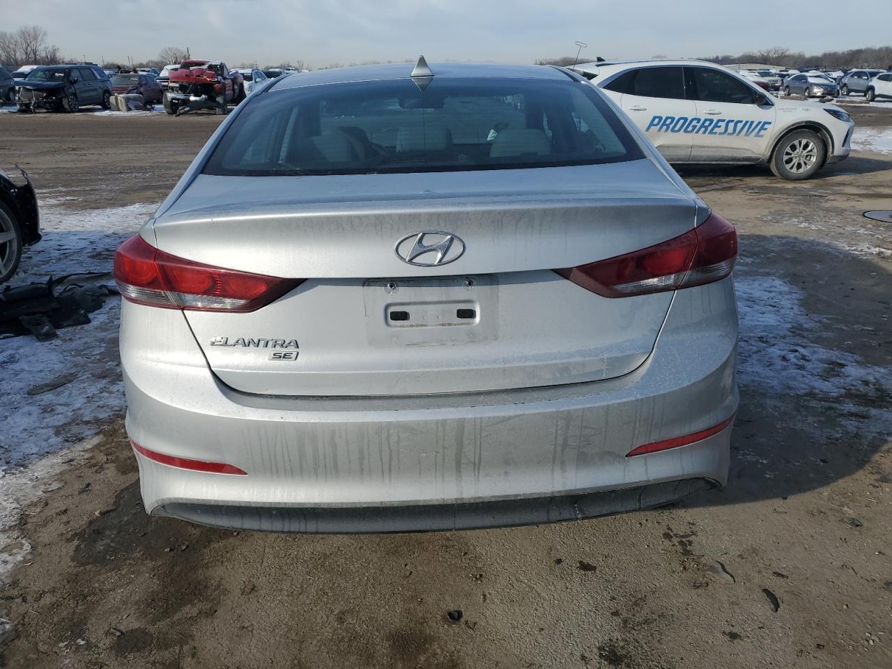 2017 HYUNDAI ELANTRA SE - Фото 6