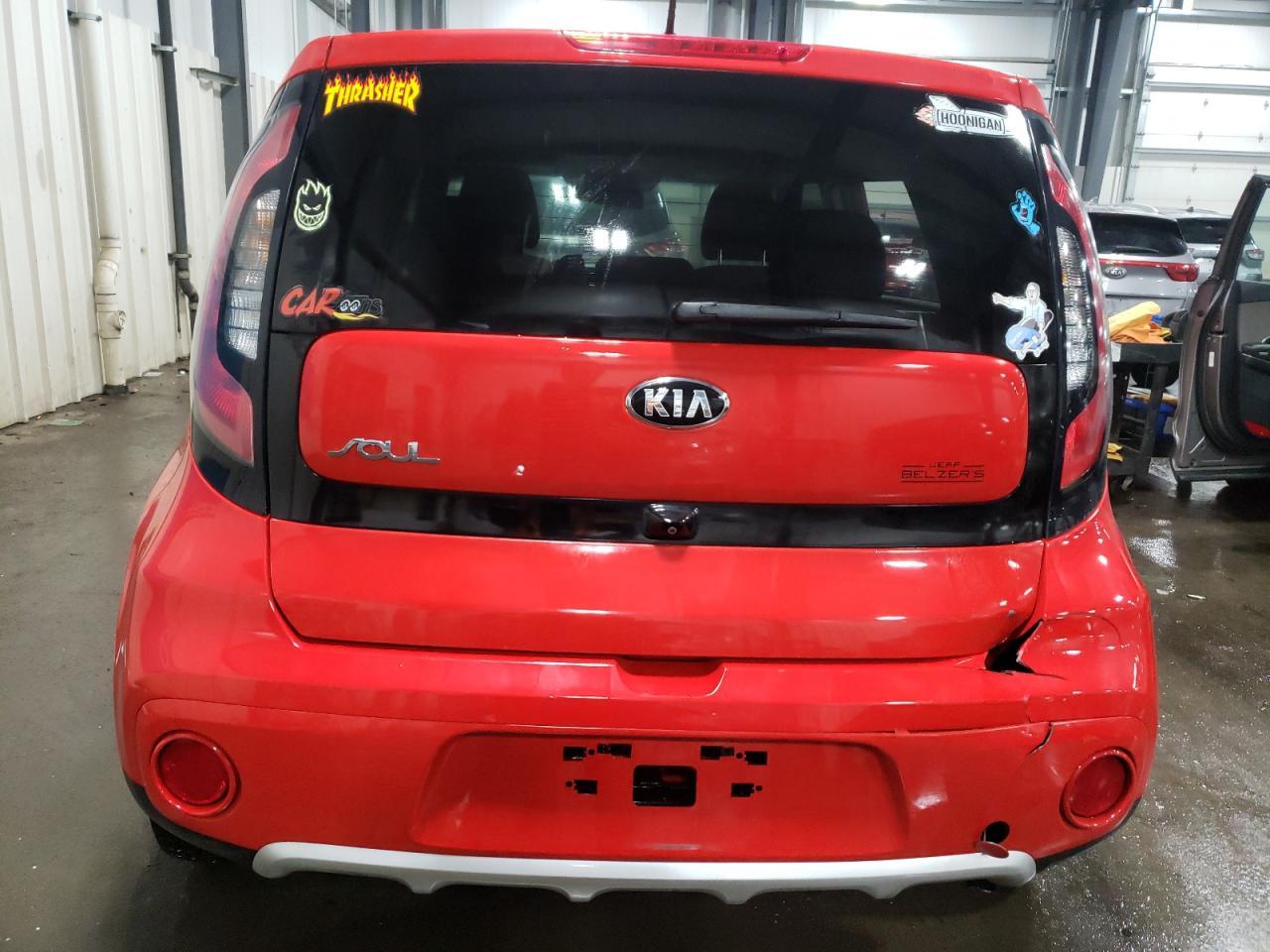 2017 KIA SOUL + - Image 6