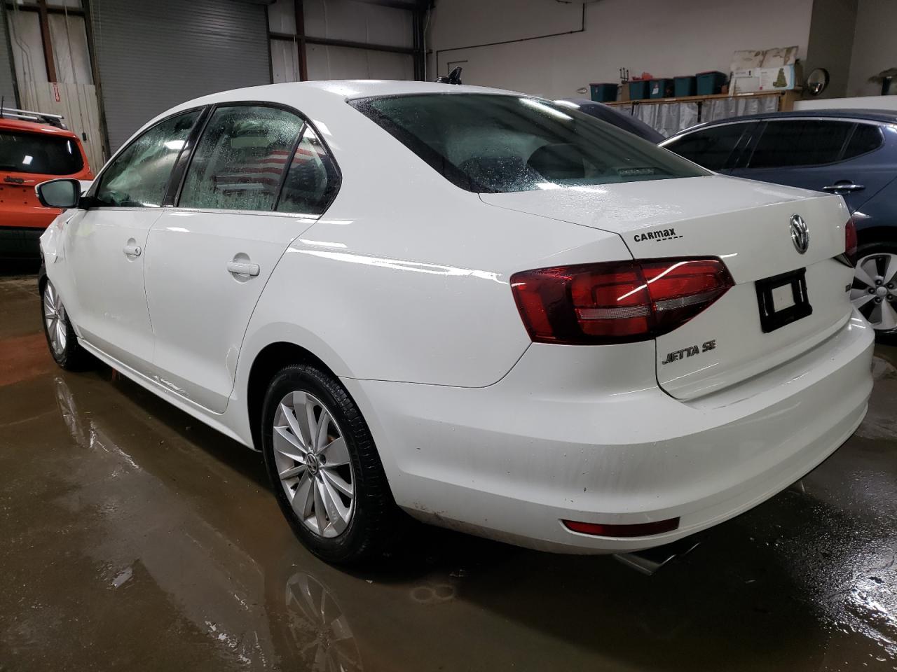 2016 VOLKSWAGEN JETTA SE - Image 2