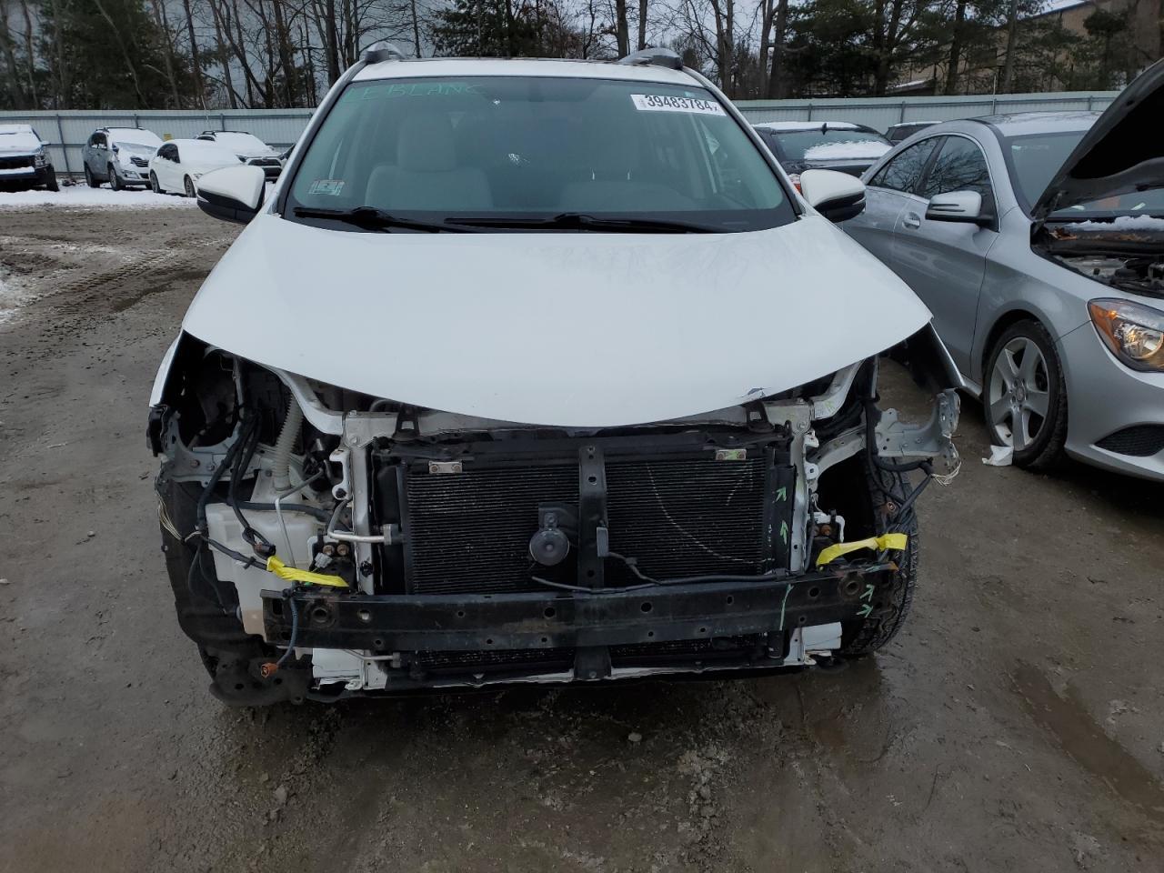 2015 TOYOTA RAV4 XLE - Image 5