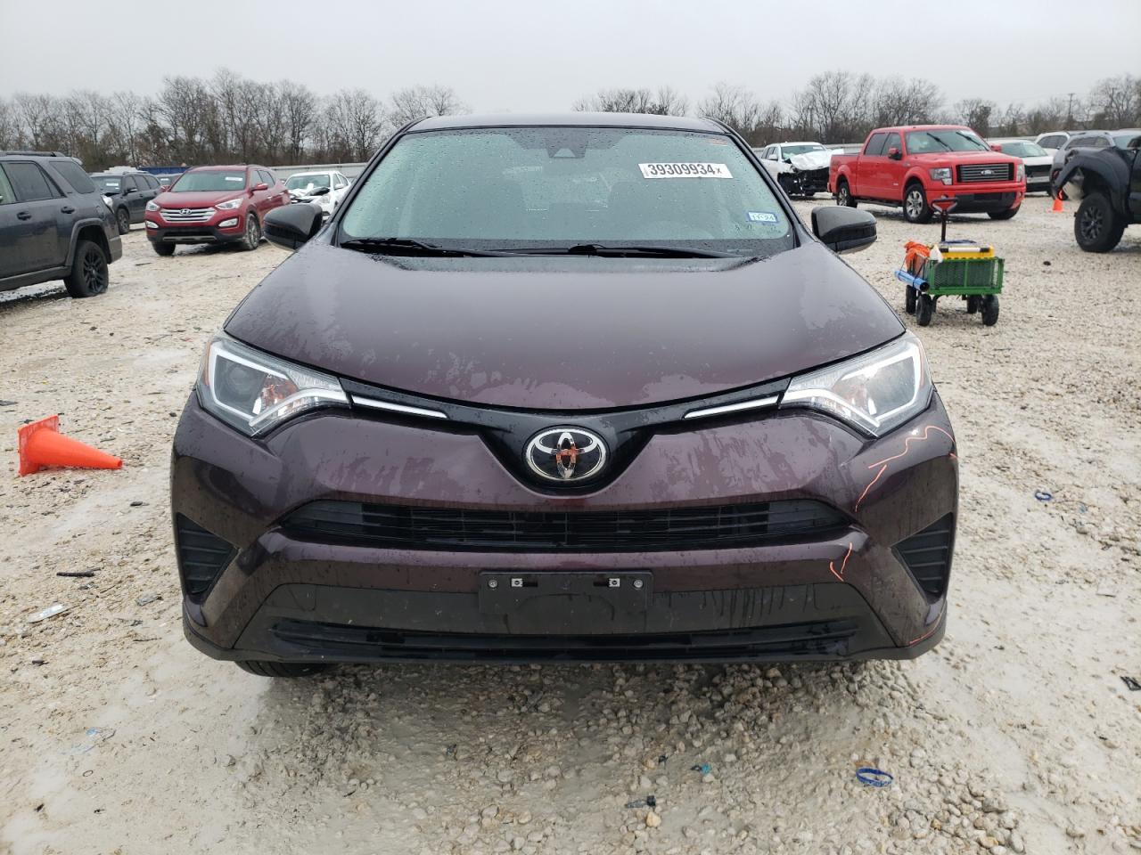 2018 TOYOTA RAV4 LE - Фото 5