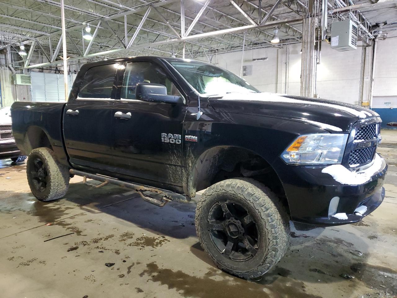 2014 RAM 1500 ST - Фото 4