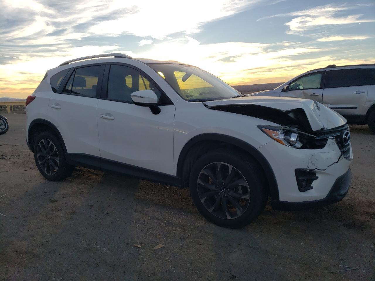 2016 MAZDA CX-5 GT - Image 4