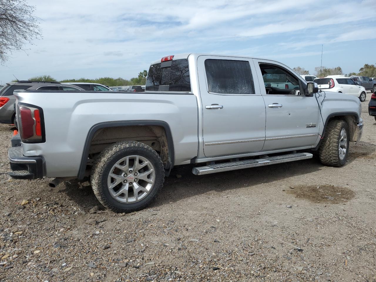 2018 GMC SIERRA K15 - Фото 3