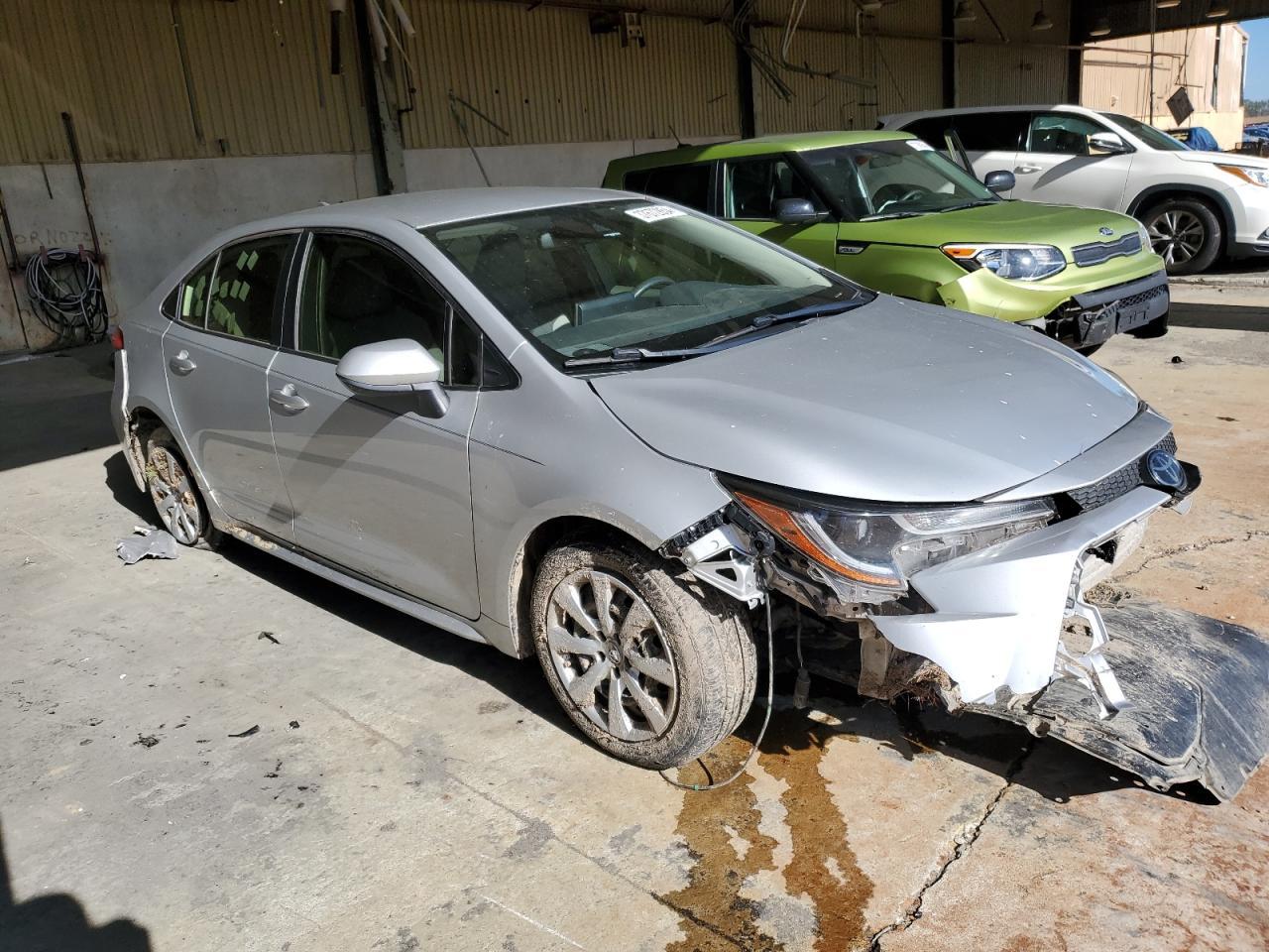 2021 TOYOTA COROLLA LE - Фото 4