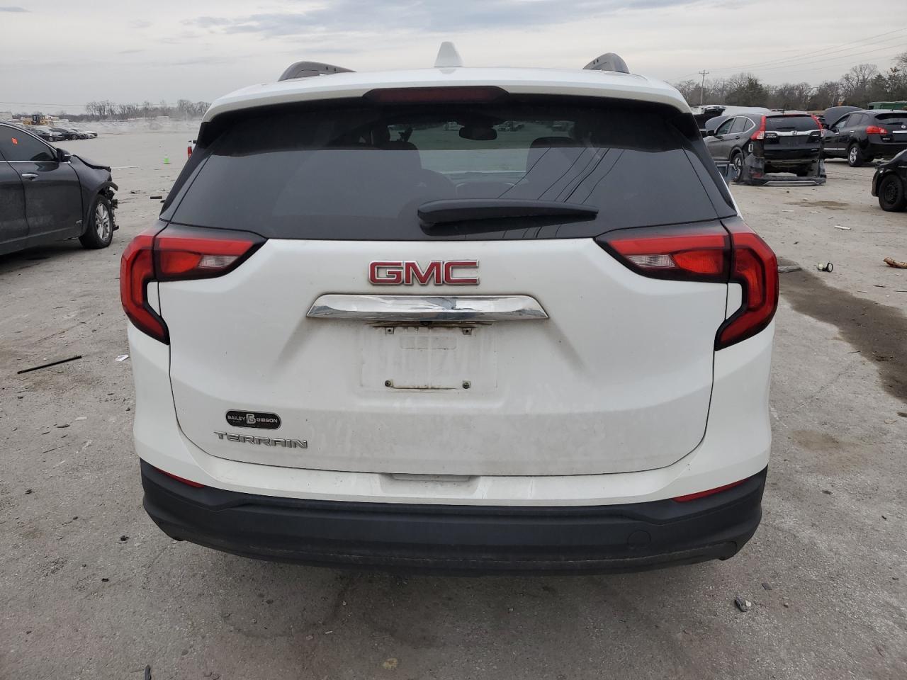 2018 GMC TERRAIN SL - Image 6